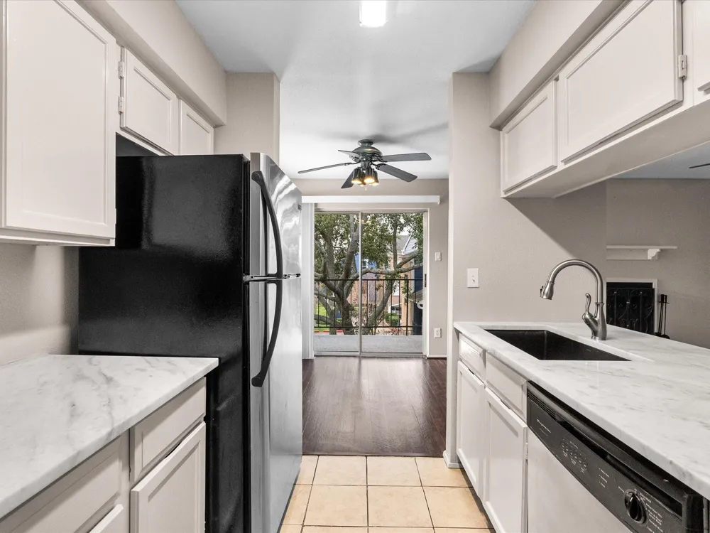 18519 Egret Bay Boulevard #1802 Webster, TX 77058