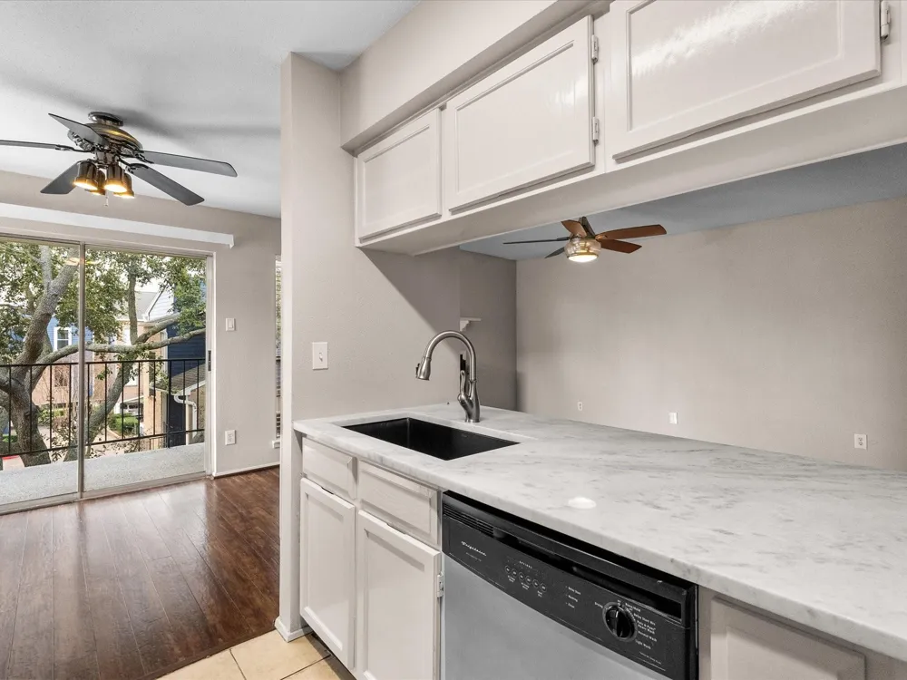 18519 Egret Bay Boulevard #1802 Webster, TX 77058