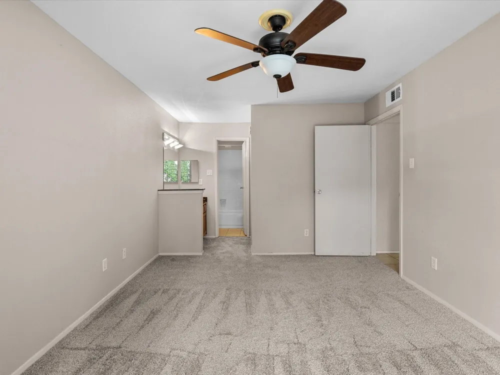 18519 Egret Bay Boulevard #1802 Webster, TX 77058