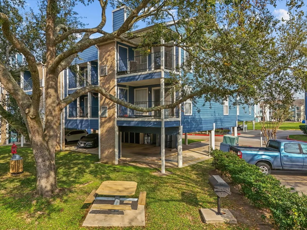 18519 Egret Bay Boulevard #1802 Webster, TX 77058