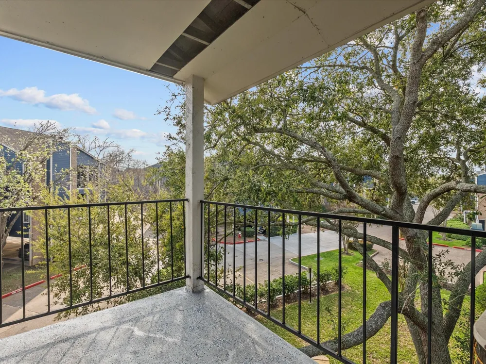 18519 Egret Bay Boulevard #1802 Webster, TX 77058