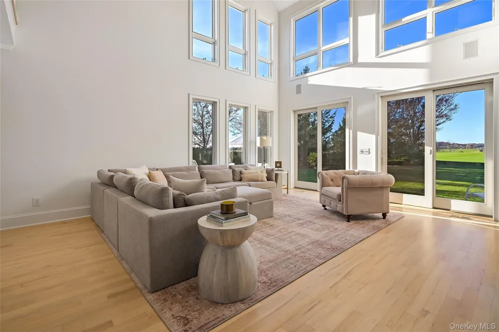 788 Reeves Avenue Riverhead, NY 11901