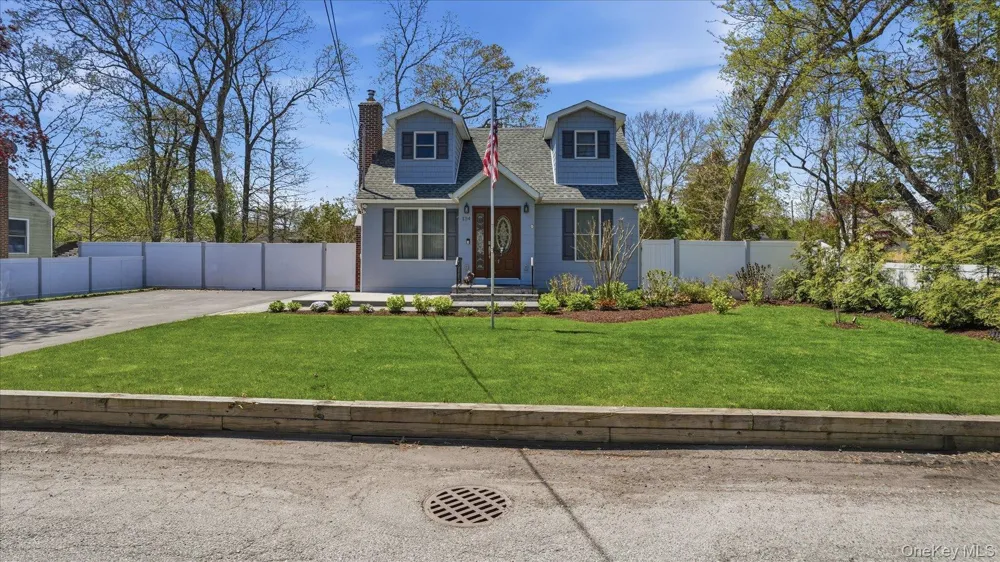 134 Washington Drive Mastic Beach, NY 11951