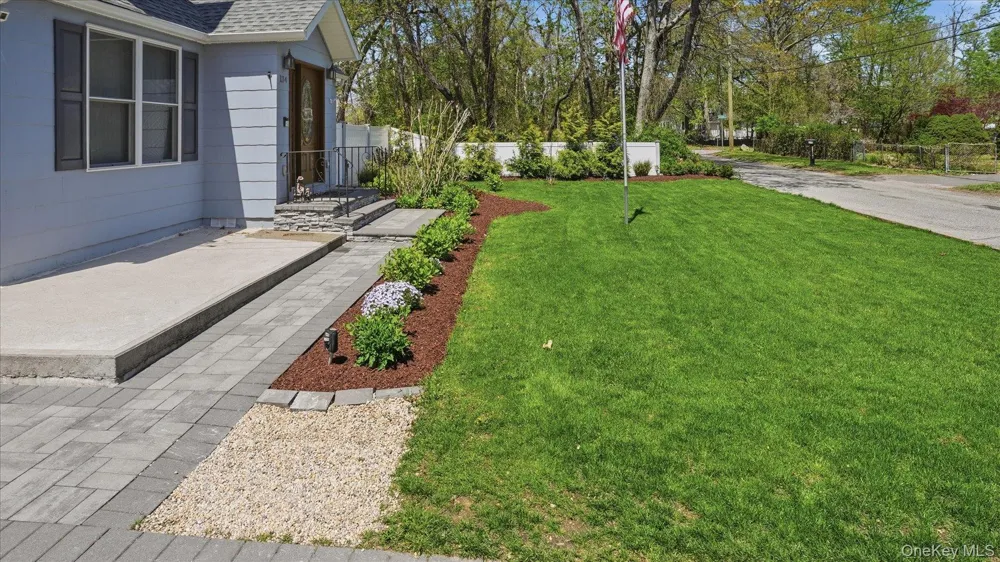 134 Washington Drive Mastic Beach, NY 11951