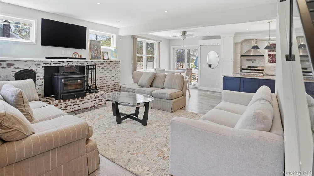 134 Washington Drive Mastic Beach, NY 11951