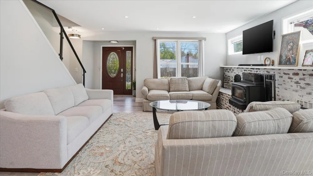 134 Washington Drive Mastic Beach, NY 11951
