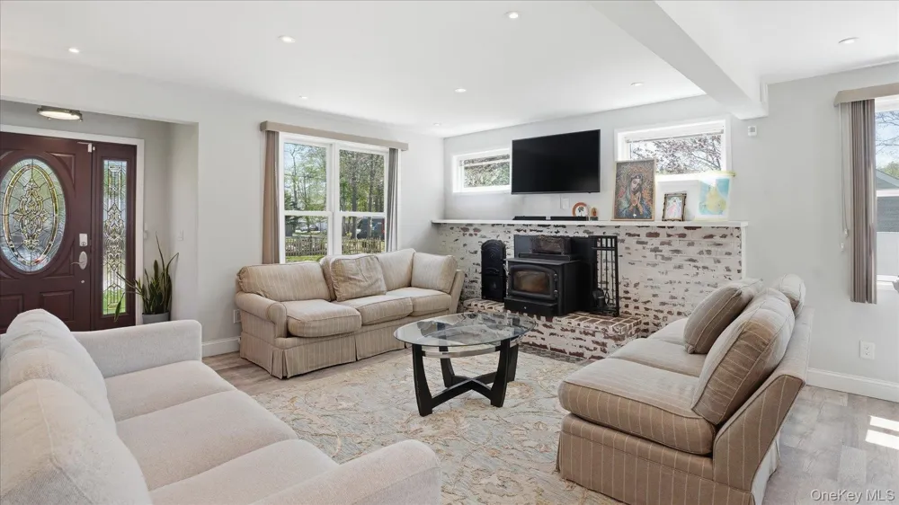 134 Washington Drive Mastic Beach, NY 11951