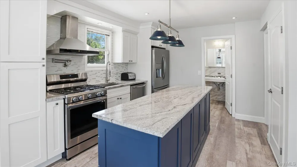 134 Washington Drive Mastic Beach, NY 11951