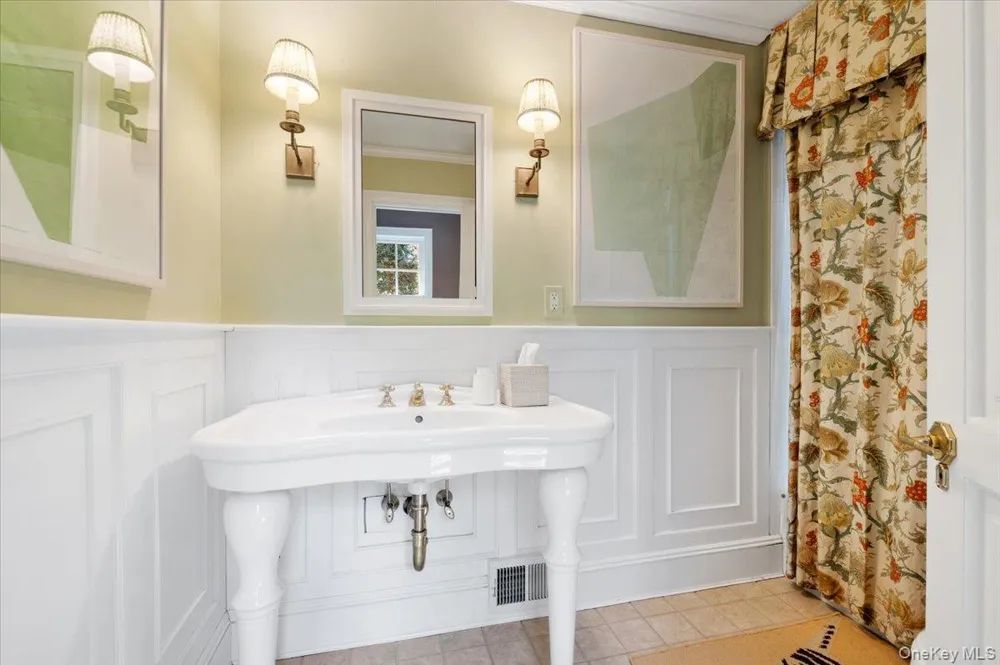 516 Centre Island Road Centre Island, NY 11771