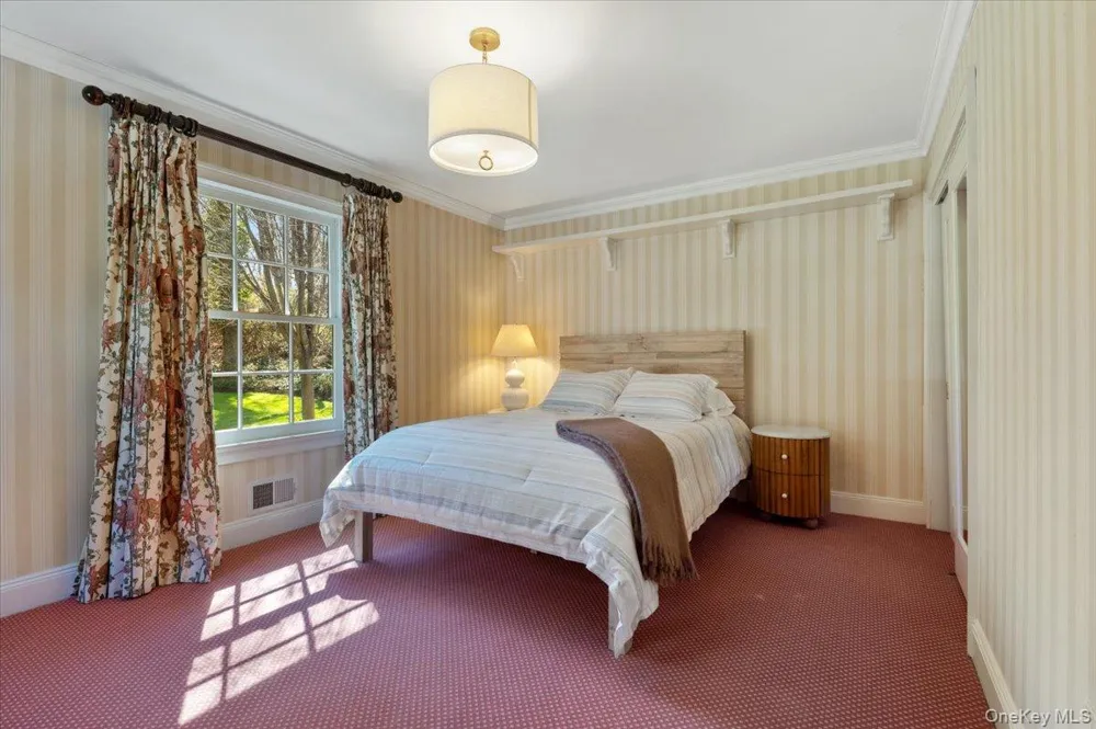 516 Centre Island Road Centre Island, NY 11771