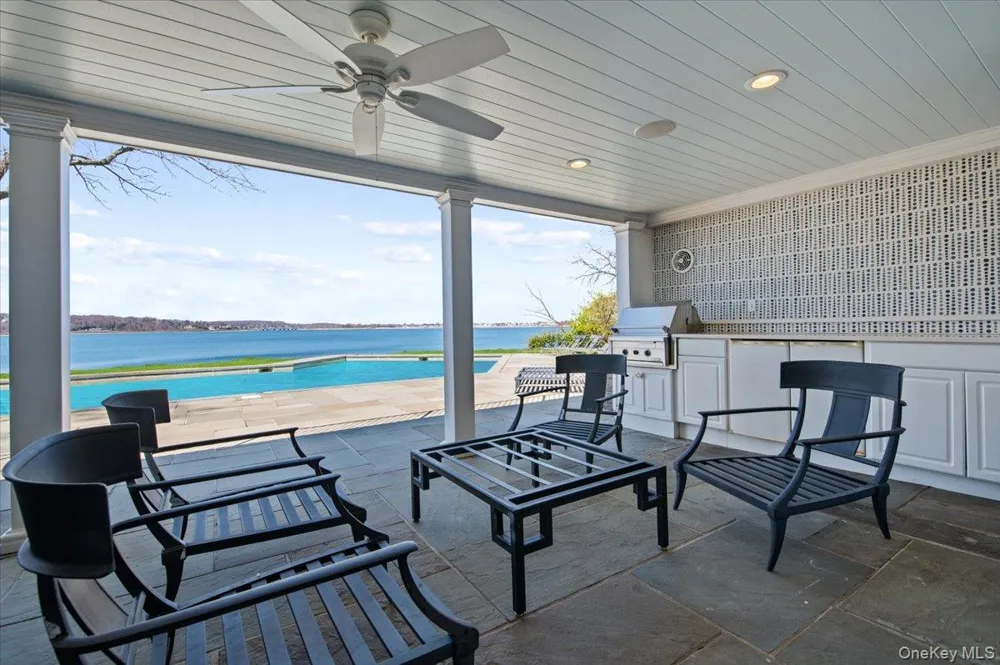 516 Centre Island Road Centre Island, NY 11771