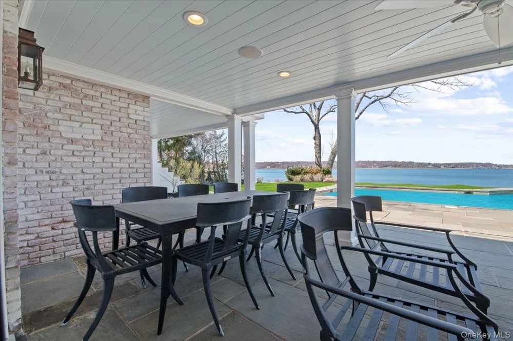 516 Centre Island Road Centre Island, NY 11771