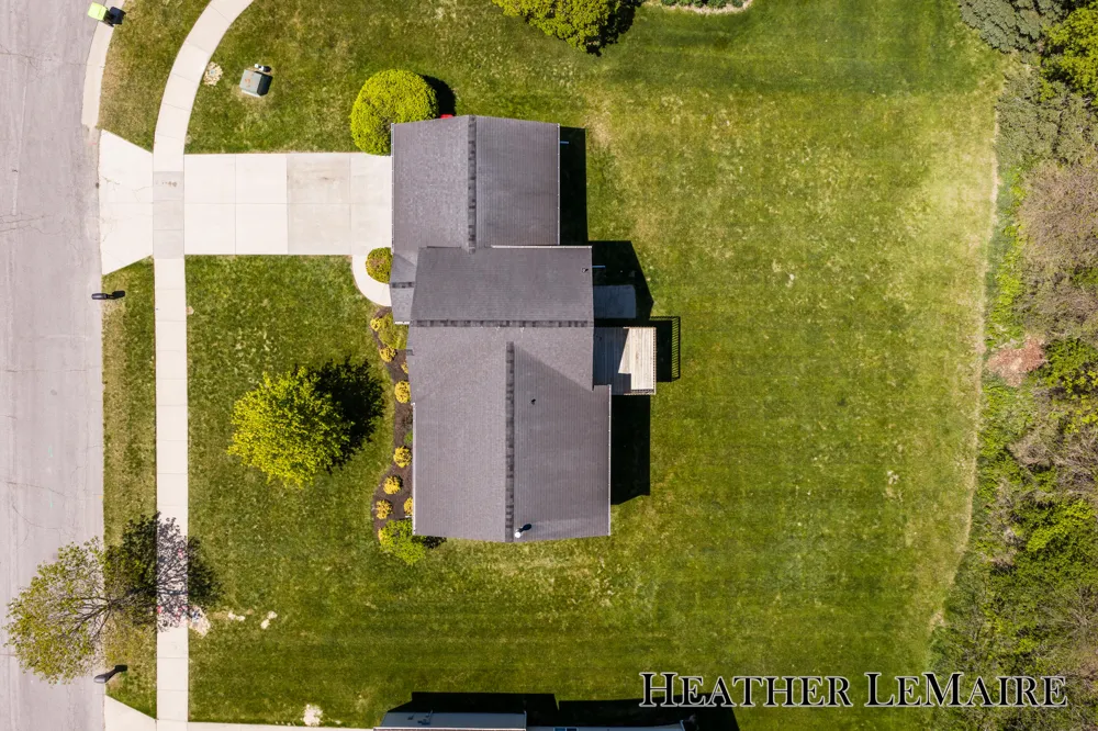2070 Shiloh Point Drive SE Kentwood City, MI 49546