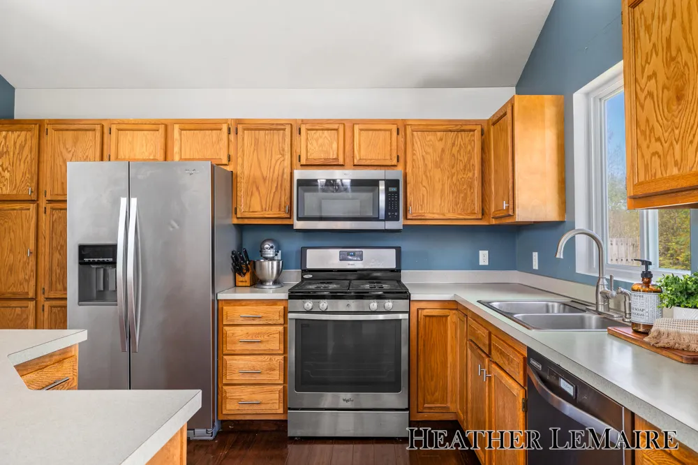 2070 Shiloh Point Drive SE Kentwood City, MI 49546
