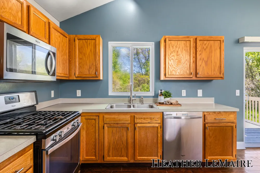 2070 Shiloh Point Drive SE Kentwood City, MI 49546