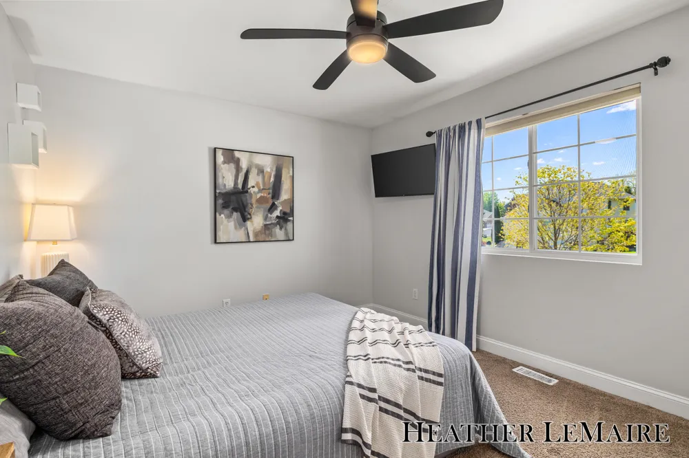 2070 Shiloh Point Drive SE Kentwood City, MI 49546