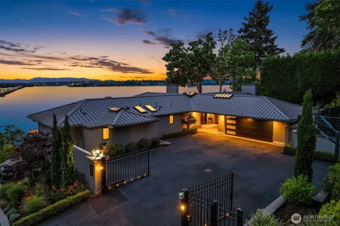 3223 Evergreen Point Road