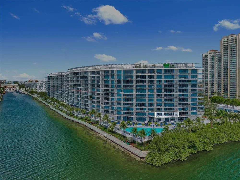 3300 NE 188th St #217 Aventura, FL 33180