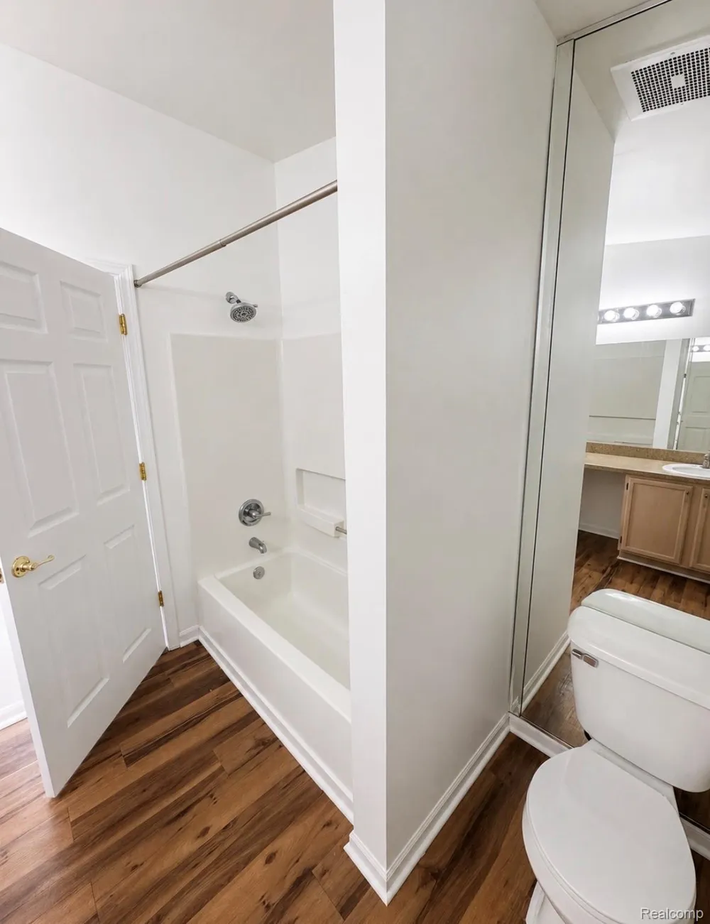 17 Georgetown Court Dearborn City, MI 48126