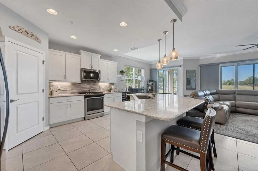 7564 DIVOT LOOP Bradenton, FL 34202