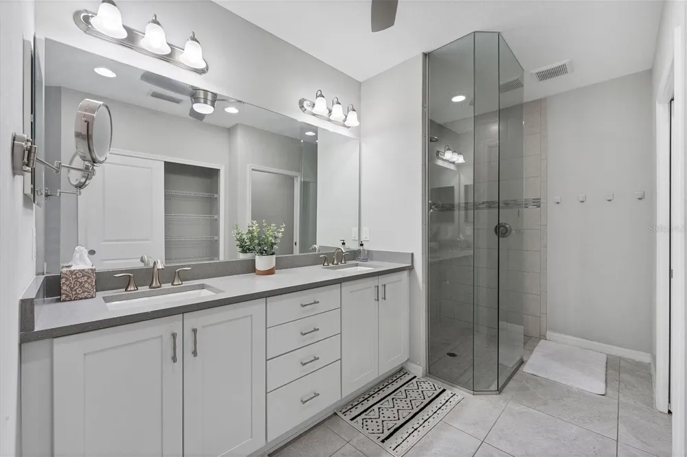7564 DIVOT LOOP Bradenton, FL 34202