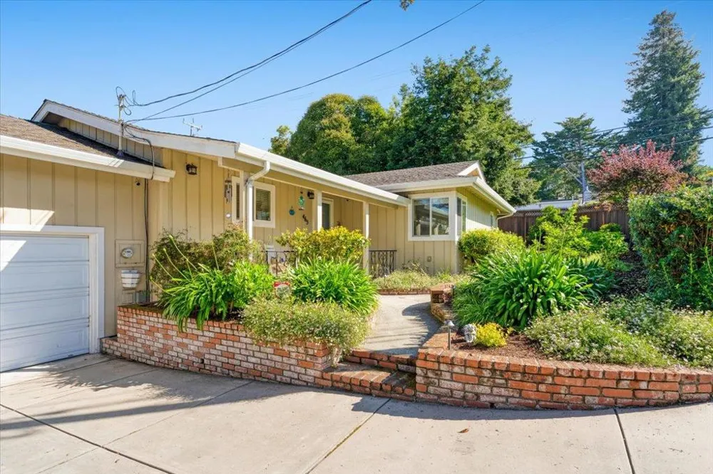 465 Los Altos Drive Aptos, CA 95003