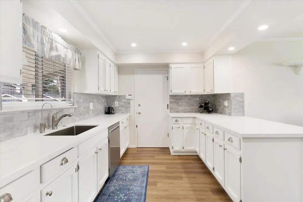 465 Los Altos Drive Aptos, CA 95003