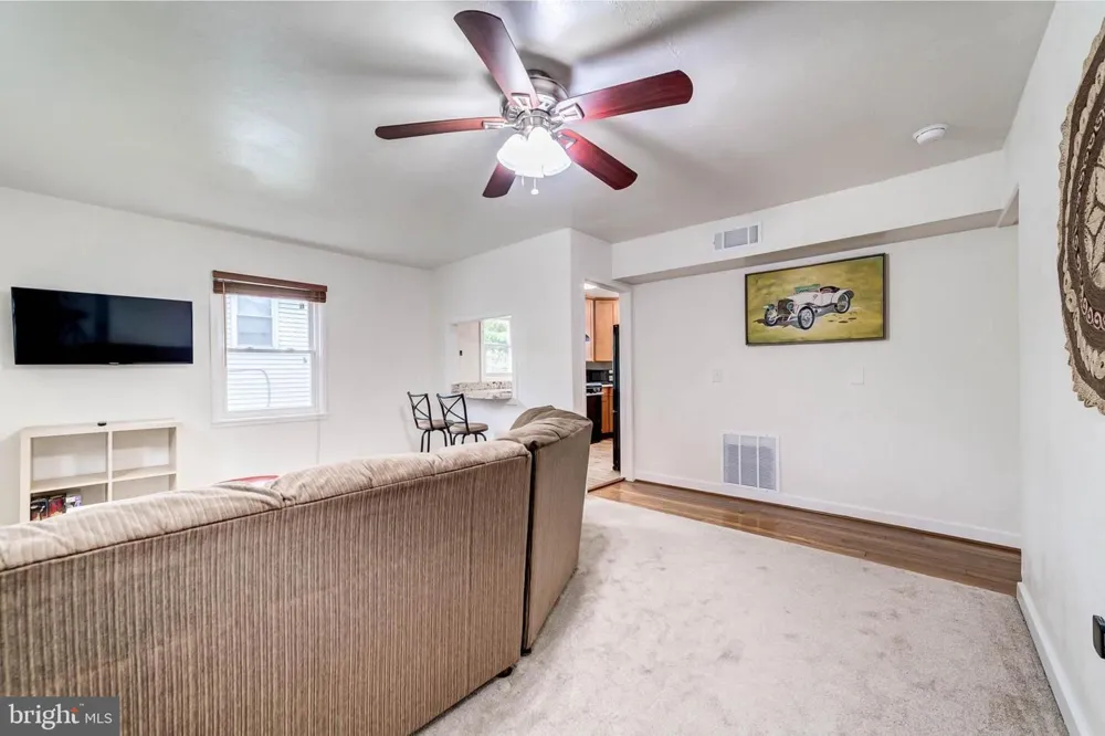 2425 FORT DRIVE Alexandria, VA 22303