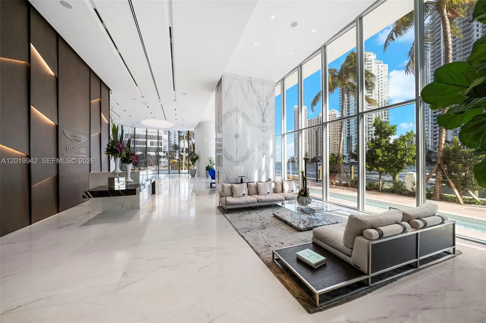 300 Biscayne Blvd Way #1605 Miami, FL 33131