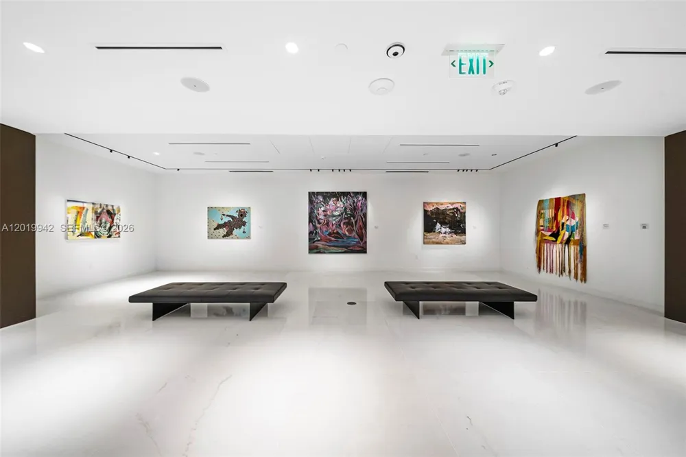 300 Biscayne Blvd Way #1605 Miami, FL 33131