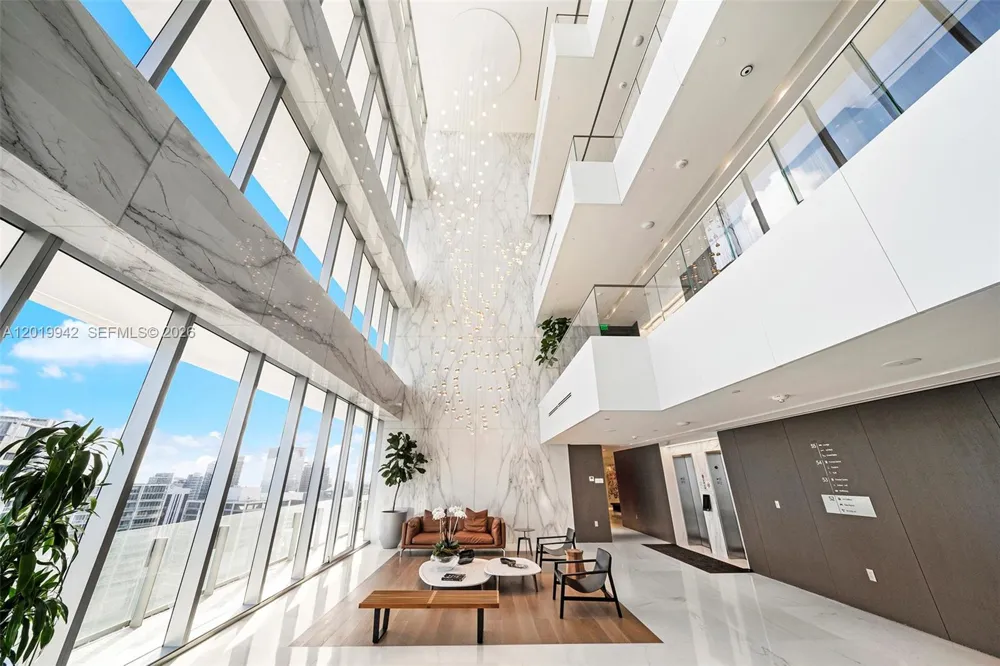 300 Biscayne Blvd Way #1605 Miami, FL 33131