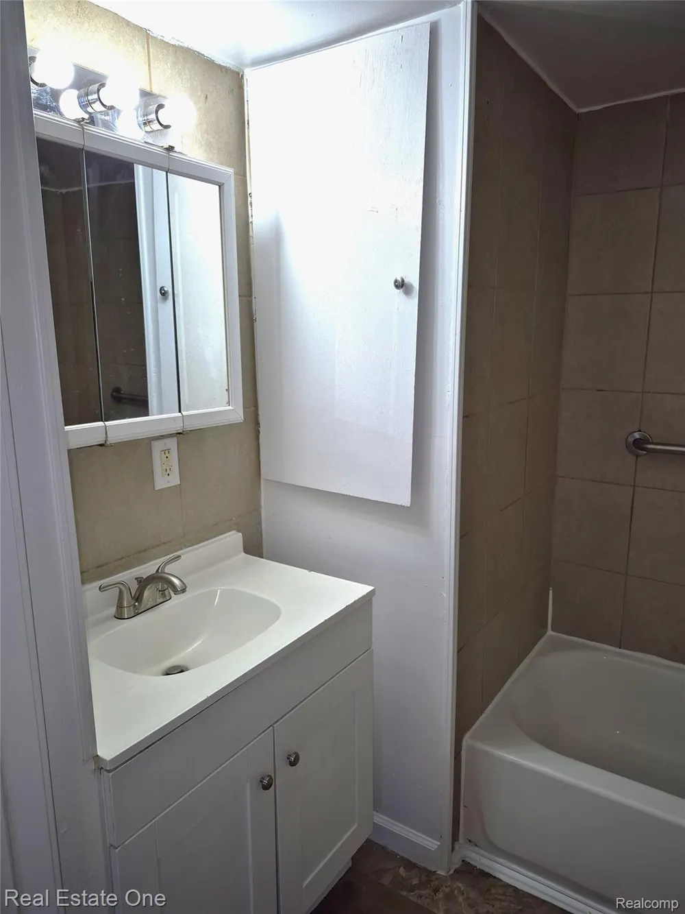 51 Elizabeth Street River Rouge City, MI 48218