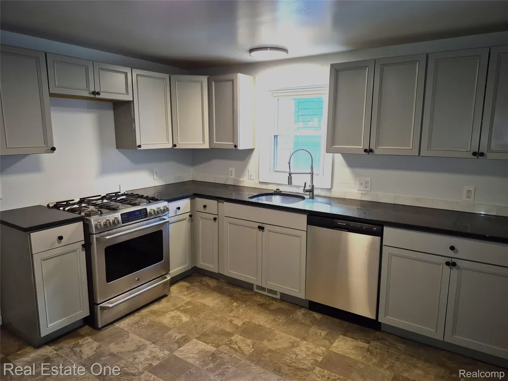 51 Elizabeth Street River Rouge City, MI 48218