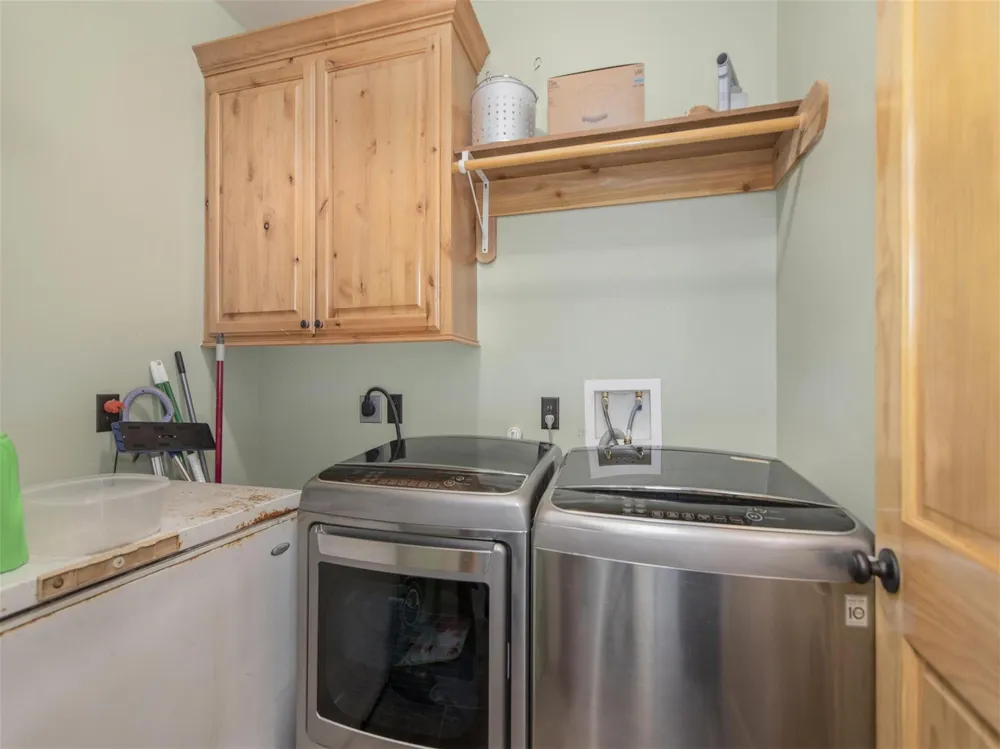 16867 Tierra Buena Drive Plantersville, TX 77363
