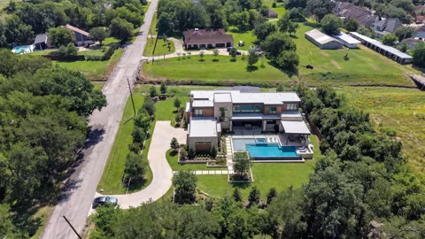 15721 Oleta Lane