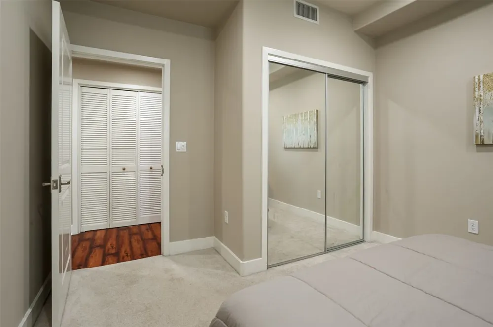 11115 Acama #207 Studio City, CA 91602