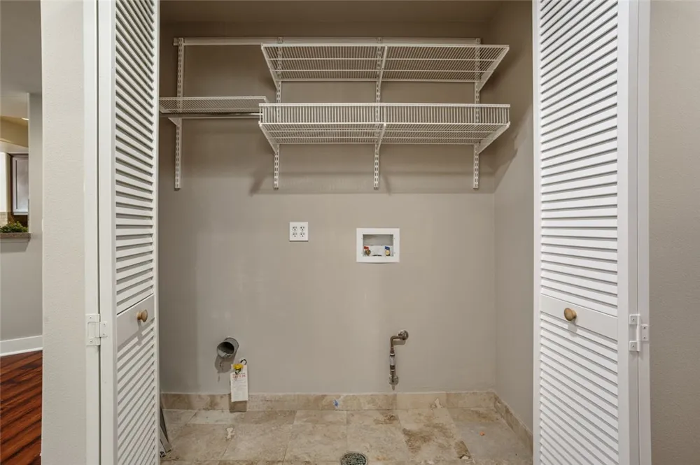 11115 Acama #207 Studio City, CA 91602