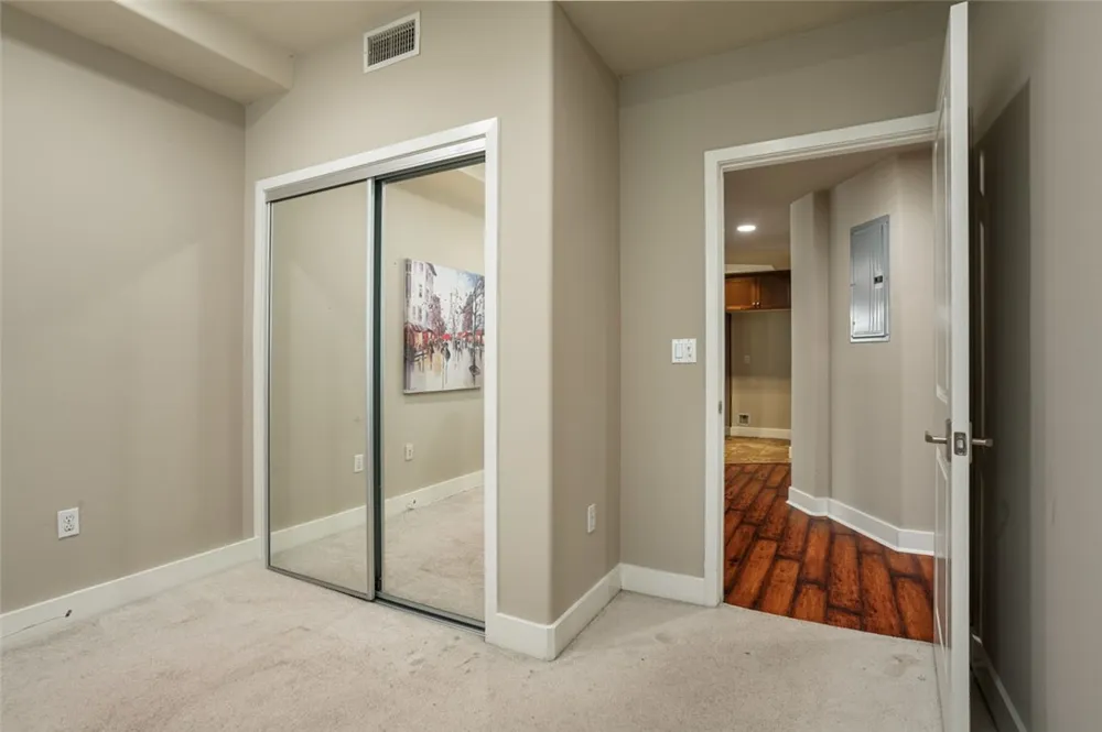 11115 Acama #207 Studio City, CA 91602