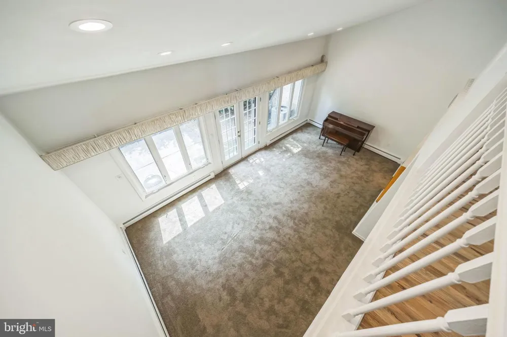 24 CENTURA Cherry Hill, NJ 08003