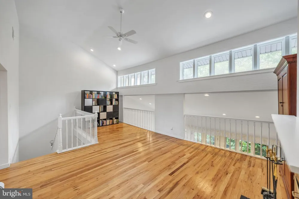 24 CENTURA Cherry Hill, NJ 08003