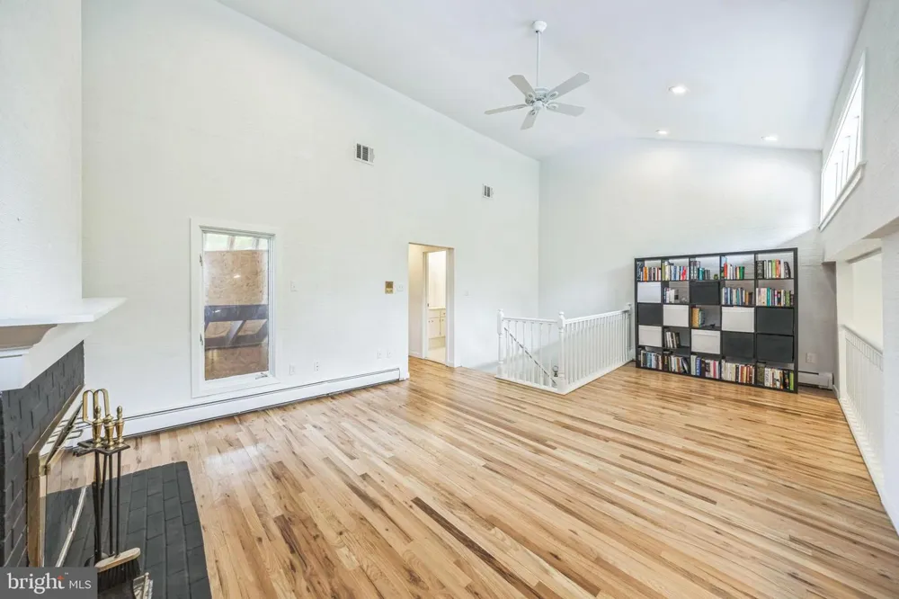 24 CENTURA Cherry Hill, NJ 08003
