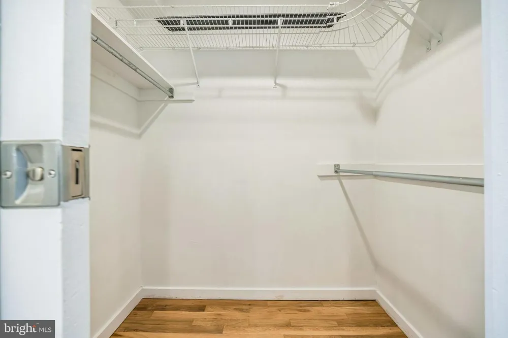 24 CENTURA Cherry Hill, NJ 08003
