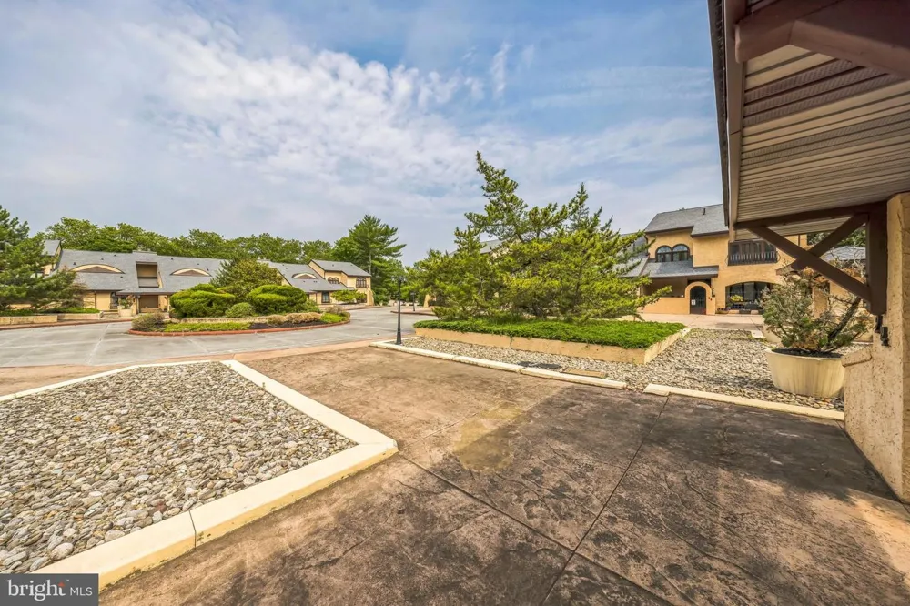 24 CENTURA Cherry Hill, NJ 08003