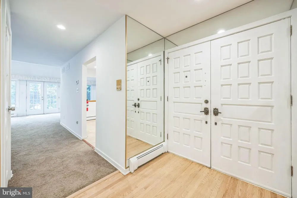 24 CENTURA Cherry Hill, NJ 08003