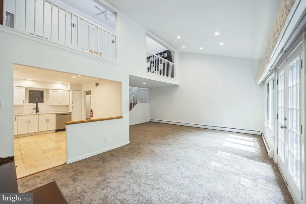 24 CENTURA Cherry Hill, NJ 08003