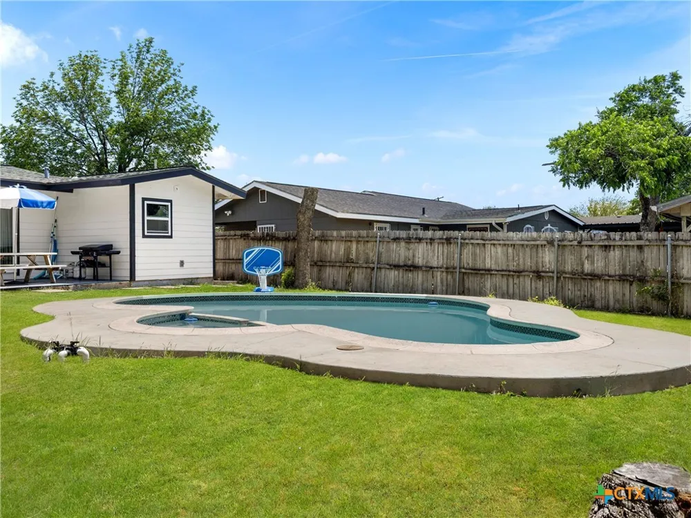 503 Pickwell Drive San Antonio, TX 78223
