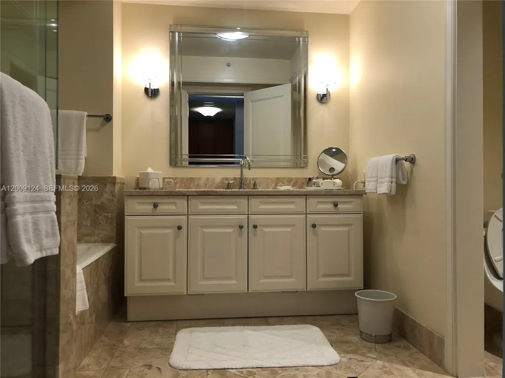 1435 Brickell Ave #3505 Miami, FL 33131