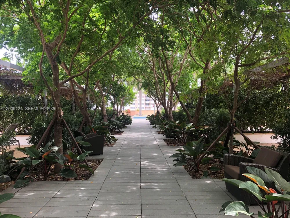 1435 Brickell Ave #3505 Miami, FL 33131