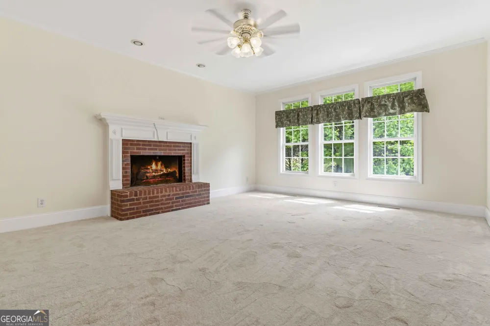 5 Whipporwill DR Oxford, GA 30054