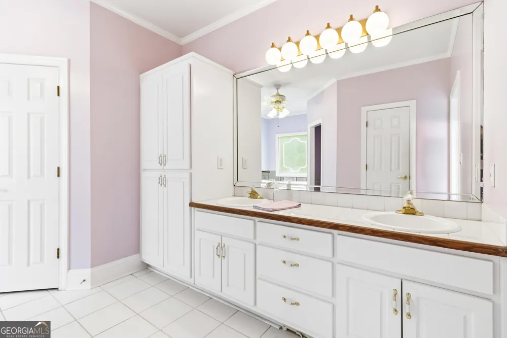 5 Whipporwill DR Oxford, GA 30054